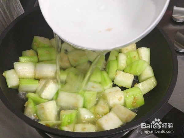 丝瓜瘦肉滚汤