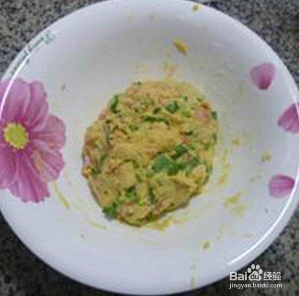 玉米面芹菜肉末煎饼