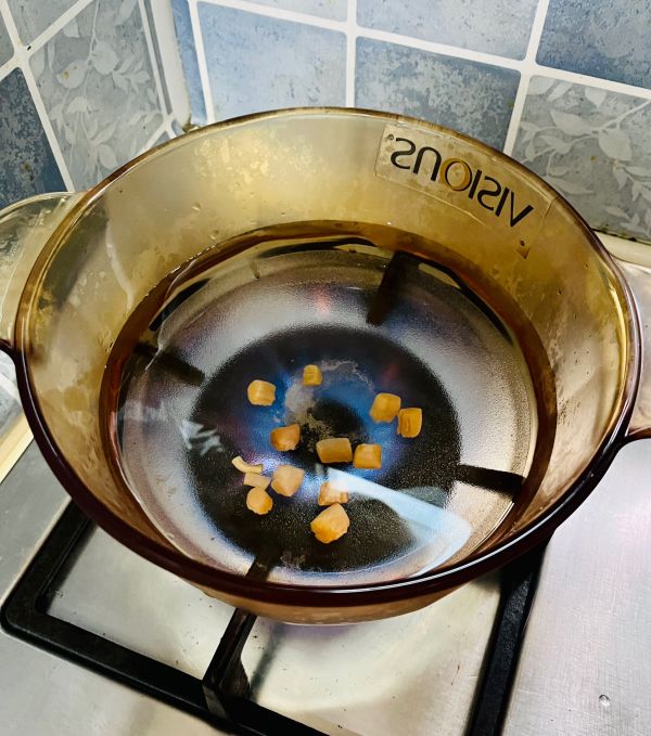 鸡肉丸雪见汤锅