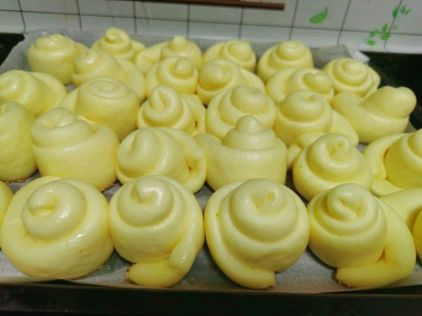 蜂蜜牛奶小面包