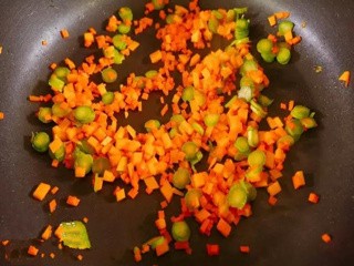 多彩杂蔬南瓜盅怎么做?