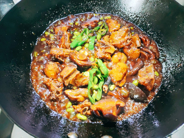 红烧香菇走地鸡