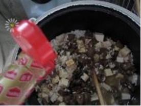 糯米酱油肉饭的做法
