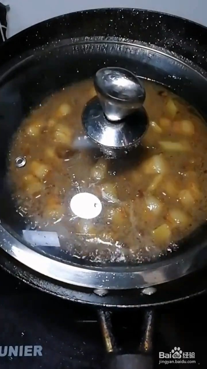 超级无敌好吃的土豆干炒五花肉要怎样做