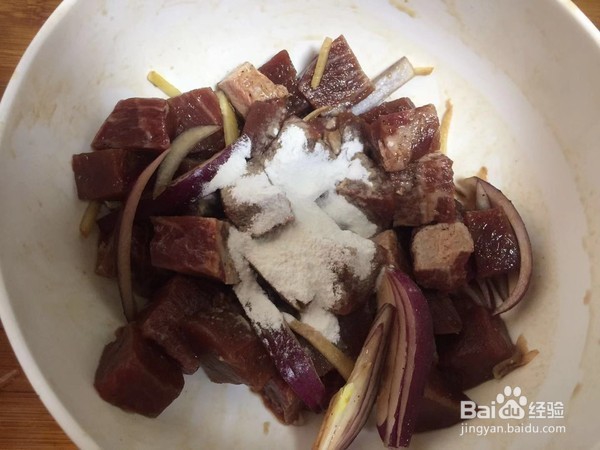 五彩牛肉粒的家庭制作方法