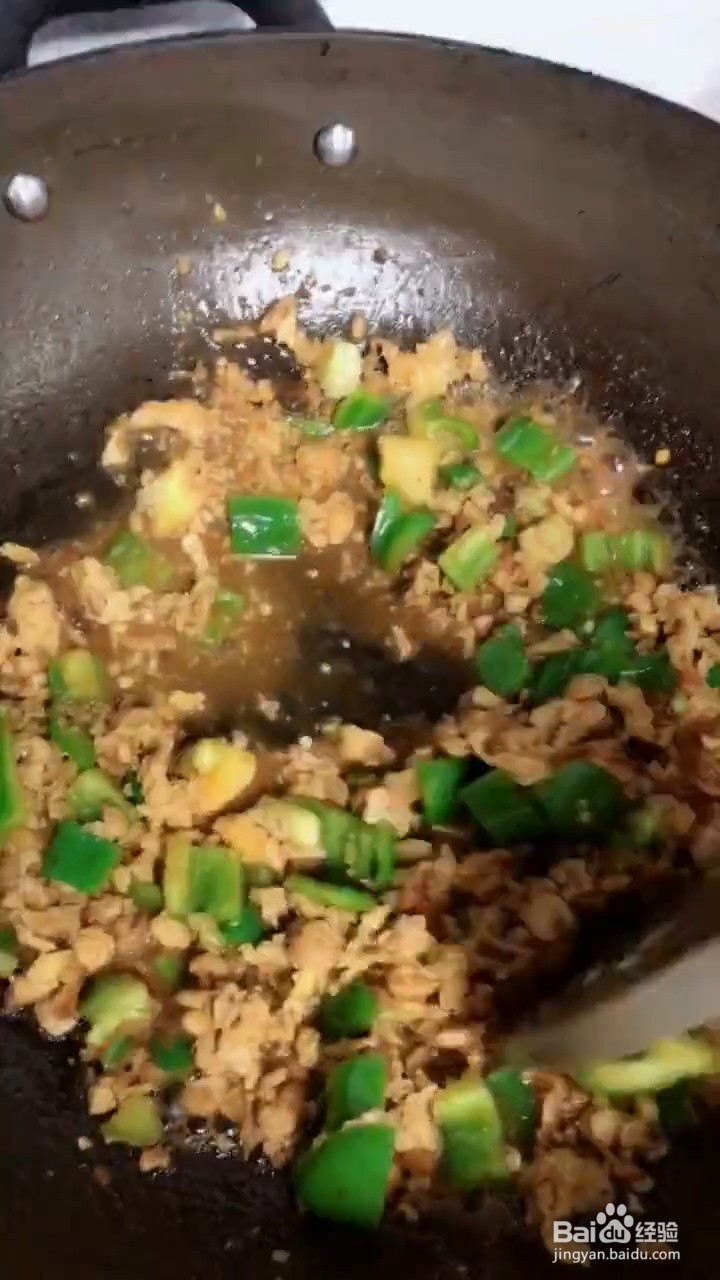 如何自制简单好吃的家常版炸酱面