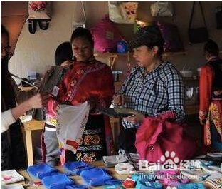 t恤破了一个小洞怎么修补