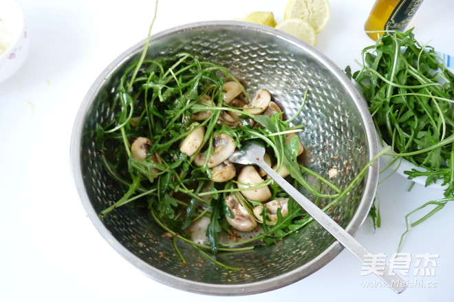 芝麻菜温拌蘑菇
