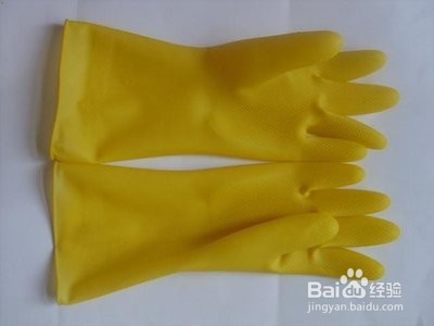 戴上胶手套后手很臭怎么办