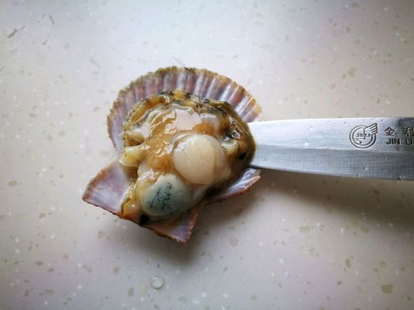 彩椒蒜蓉烤扇贝