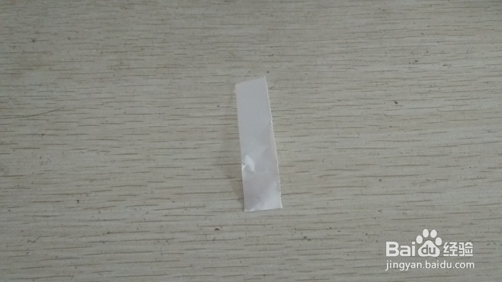 如何用一块长方形纸条做简易的钢笔的支架