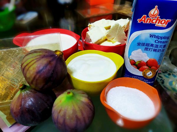 无花果奶酪慕斯杯