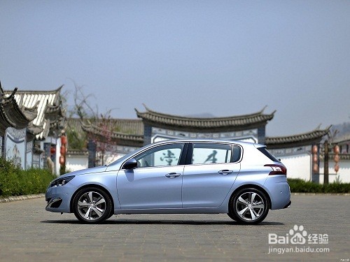 新婚购轿车预算18W以内落地该如何选择