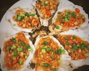 蒸蒜蓉生蚝的制作方法