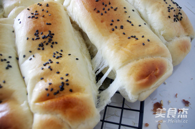 豆沙面包卷的做法