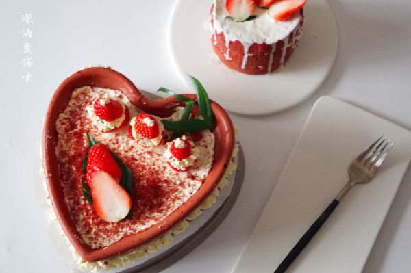 心形红丝绒蛋糕