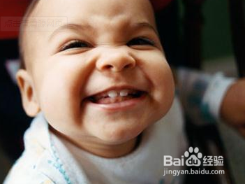 如何帮助宝宝顺利地度过磨牙期？