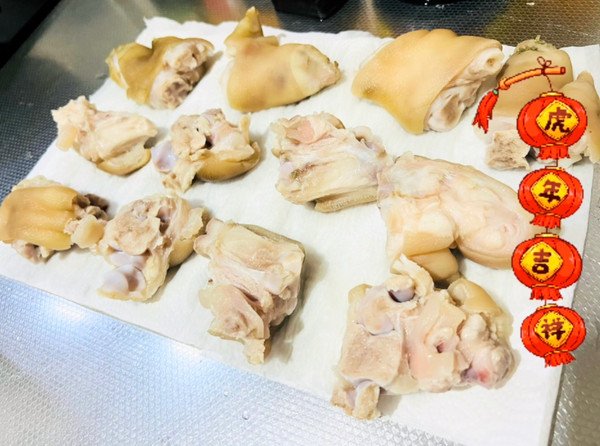 红烧猪蹄炖豆子