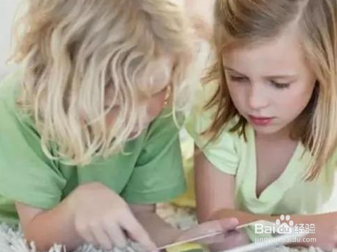 如何看待幼儿园儿童玩手机？