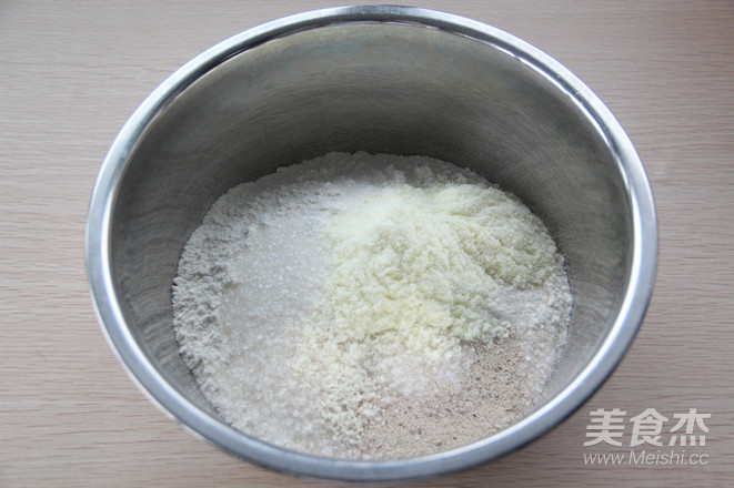 芝士鸡蛋火腿包