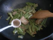 家常菜——芹菜炒肉