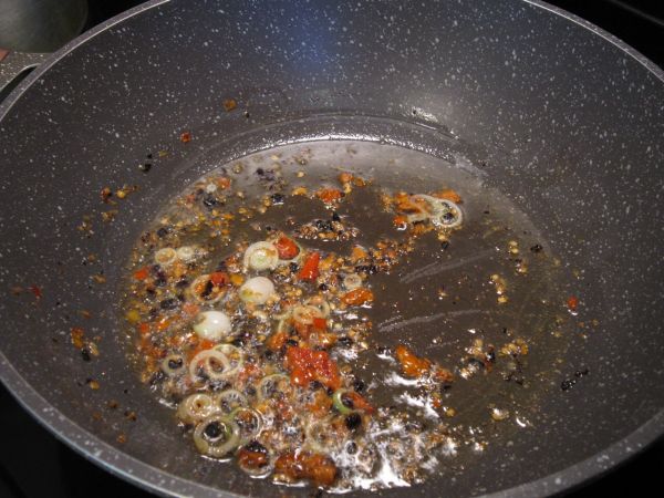 剁椒豆豉焖凤爪