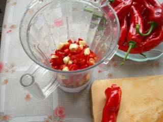 如何制做蒜蓉辣酱