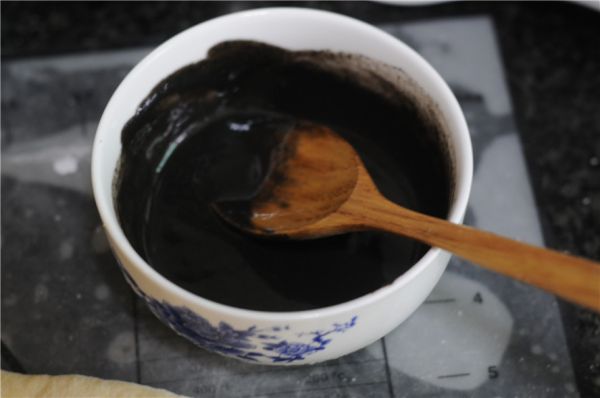 黑芝麻千层小面包粒