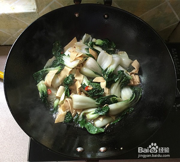 如何自制千张炒奶油白菜