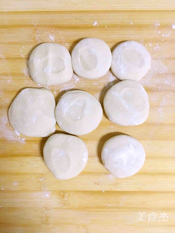 韭菜鸡蛋粉丝菜盒子