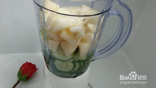 黄瓜雪梨鲜榨汁