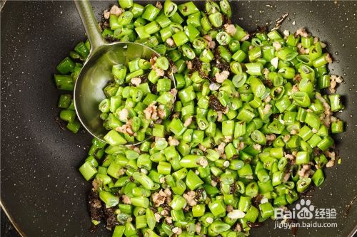 逛食记丨这个米饭杀手不太冷——橄榄肉沫四季豆