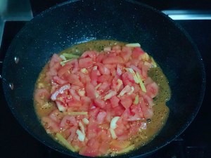 鲜美西红柿金针菇