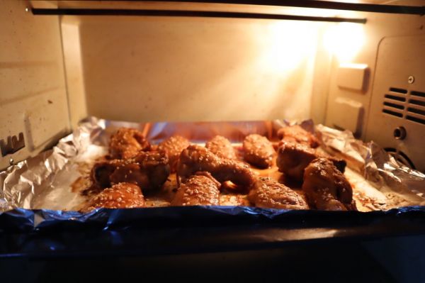 鲜嫩多汁蜜汁烤鸡翅