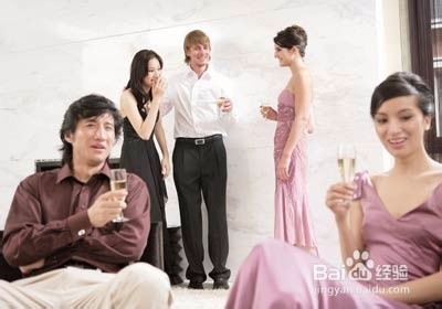 餐桌交往时需要注意的地方