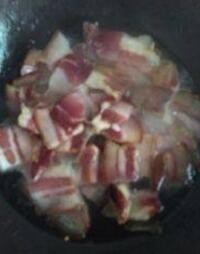 笋干腊肉汤的做法