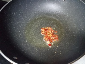 健康养生佳品茭白炒肉的做法