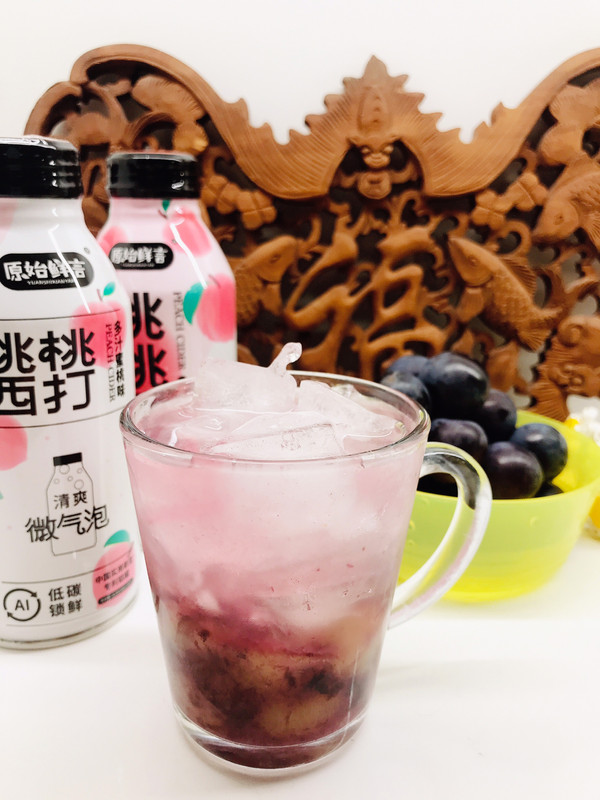 桃桃西打葡萄气泡水