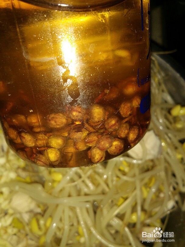 糊辣鸡丝黄豆芽