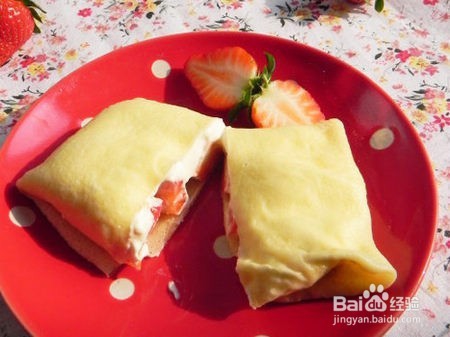 清爽可口草莓班戟小甜点