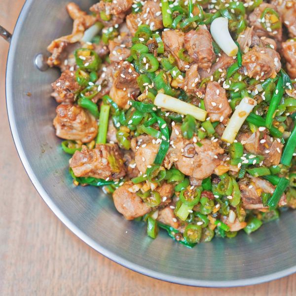 家常川菜椒香青椒兔