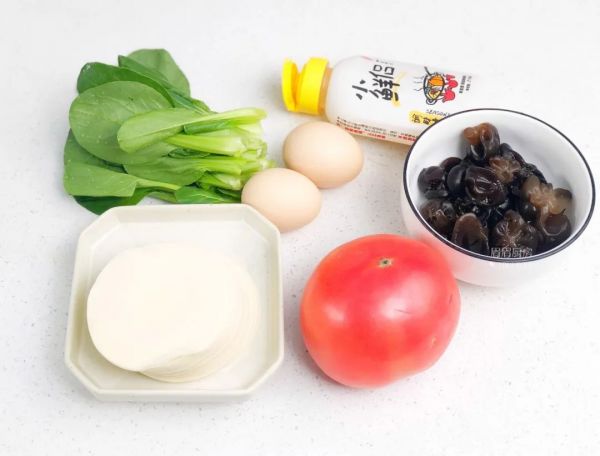 缤纷番茄鸡蛋面