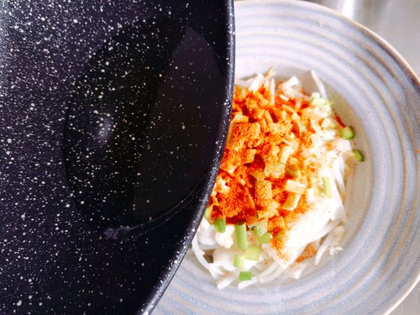 福临门香辣爽滑家常油泼面