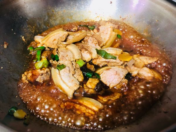 猪肉粉条炖白菜