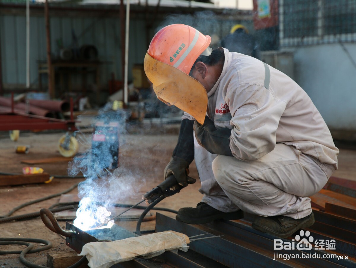 电焊工在工地工作如何保障自己的权益？