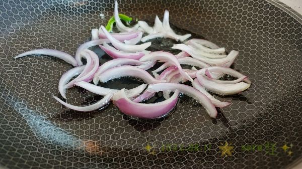 葱椒生炒丝瓜条