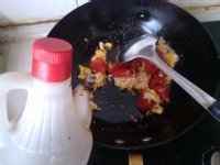 西红柿鸡蛋炝锅面的做法