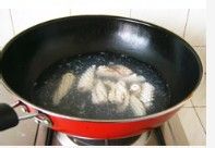 只用一小勺就可吃上瘾——沙茶酱爆鱿鱼