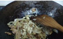 洋葱孜然鸡肉这样做全世界最好吃