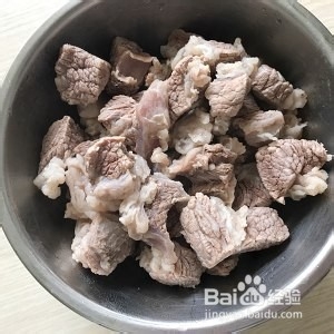 怎么烧红烧牛腩好吃？